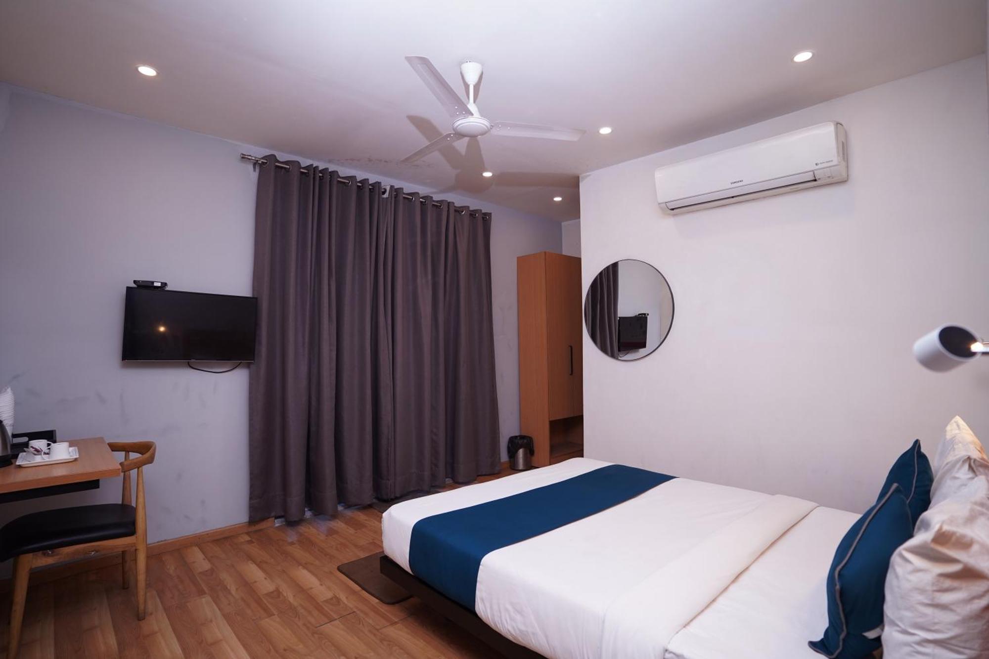 Hotel Mira Residency- Outer Ring Road, Paschim Vihar Delhi Zewnętrze zdjęcie