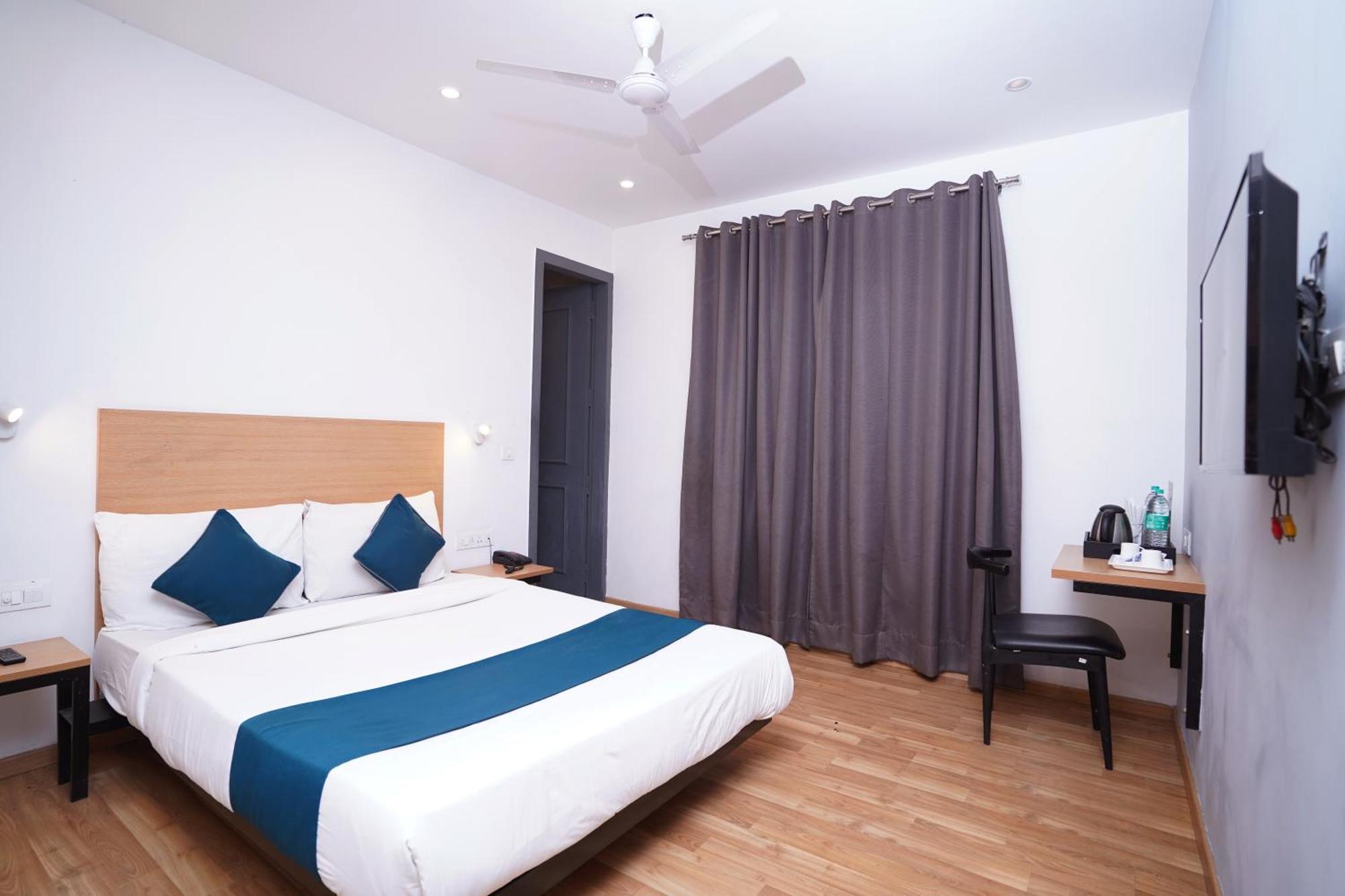 Hotel Mira Residency- Outer Ring Road, Paschim Vihar Delhi Zewnętrze zdjęcie